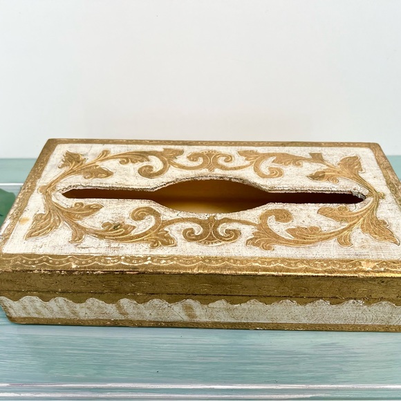 Vintage Italian Florentine Gold Gilt Tissue Box - Picture 3 of 11